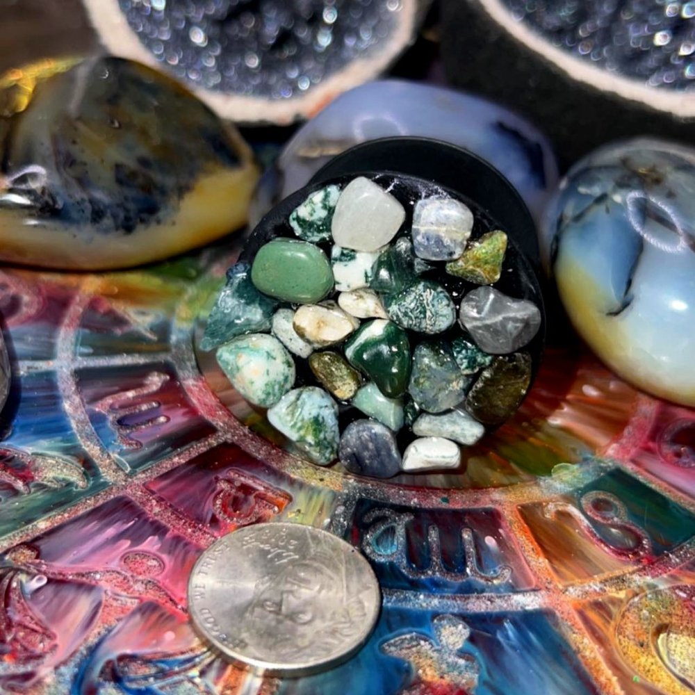 Labradorite, tree agate, aventurine, moss agate pop socket style phone grip hand